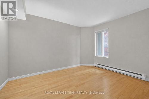 10 Lewis Street, Ottawa, ON - Indoor Photo Showing Other Room