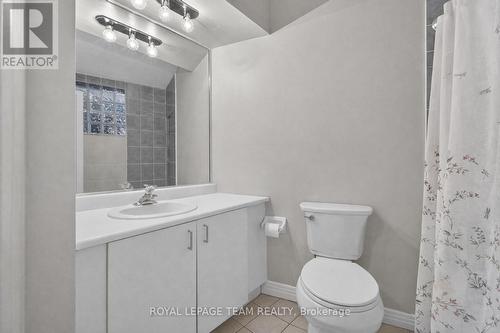 10 Lewis Street, Ottawa, ON - Indoor Photo Showing Bathroom