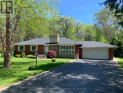 151 WEDGEWOOD DRIVE Oakville, ON L6J 4R6