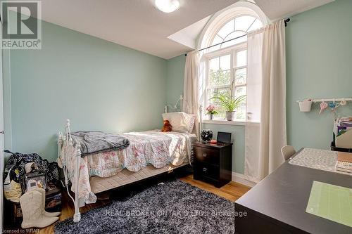 555 Mariner Drive, Waterloo, ON - Indoor Photo Showing Bedroom