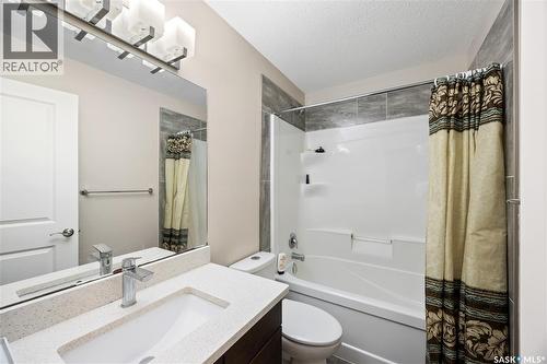 350 Marlatte Street, Saskatoon, SK - Indoor Photo Showing Bathroom