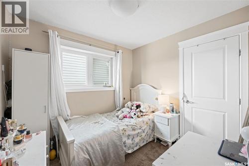 350 Marlatte Street, Saskatoon, SK - Indoor Photo Showing Bedroom