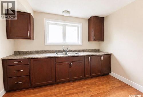 350 Marlatte Street, Saskatoon, SK - Indoor Photo Showing Kitchen With Double Sink