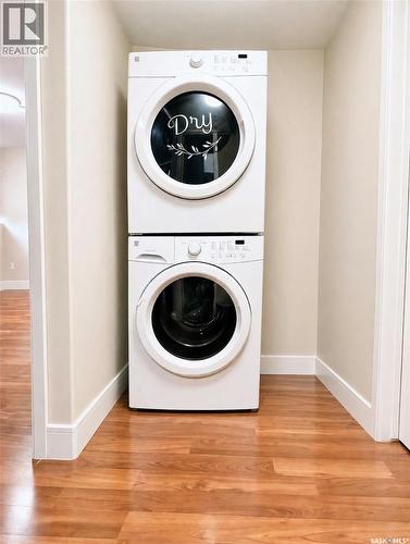 350 Marlatte Street, Saskatoon, SK - Indoor Photo Showing Laundry Room