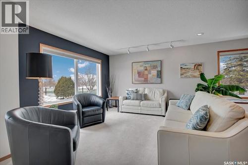 116 420 Heritage Crescent, Saskatoon, SK - Indoor Photo Showing Living Room