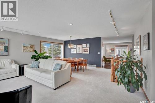 116 420 Heritage Crescent, Saskatoon, SK - Indoor Photo Showing Living Room