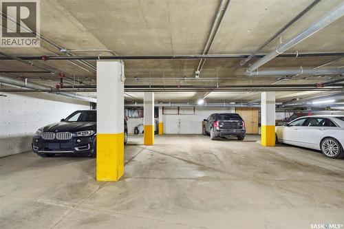 702 922 Broadway Avenue, Saskatoon, SK - Indoor Photo Showing Garage