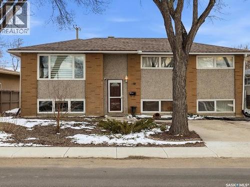 19 Dixon Crescent, Regina, SK 