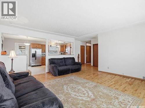 19 Dixon Crescent, Regina, SK 
