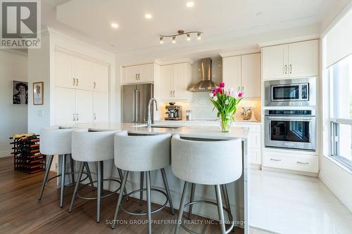 514 - 1200 Commissioners Road W, London South (South B), ON - Indoor Photo Showing Kitchen