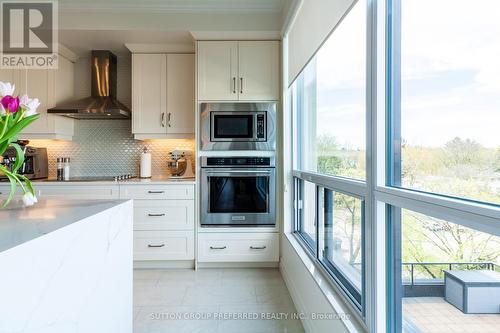 514 - 1200 Commissioners Road W, London South (South B), ON - Indoor Photo Showing Kitchen With Upgraded Kitchen