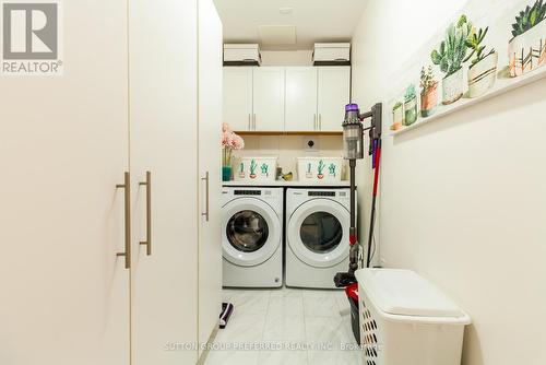 514 - 1200 Commissioners Road W, London South (South B), ON - Indoor Photo Showing Laundry Room