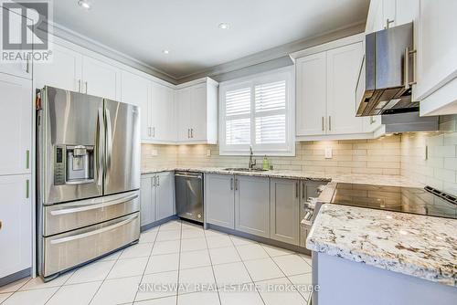 3199 Cotter Road, Burlington, ON - Indoor Photo Showing Kitchen With Stainless Steel Kitchen With Upgraded Kitchen