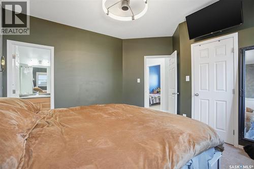 330 Player Crescent, Warman, SK - Indoor Photo Showing Bedroom