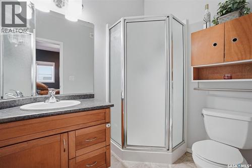 330 Player Crescent, Warman, SK - Indoor Photo Showing Bathroom