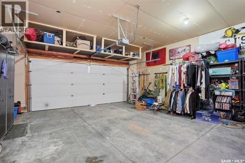 330 Player Crescent, Warman, SK - Indoor Photo Showing Garage