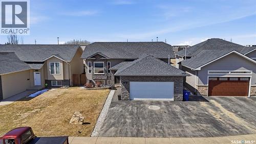 330 Player Crescent, Warman, SK - Outdoor With Facade