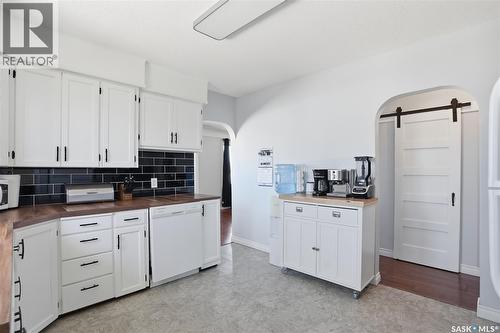 910 P Avenue, Perdue, SK - Indoor Photo Showing Kitchen
