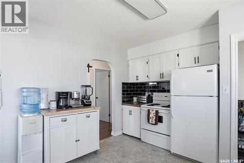 910 P Avenue, Perdue, SK - Indoor Photo Showing Kitchen