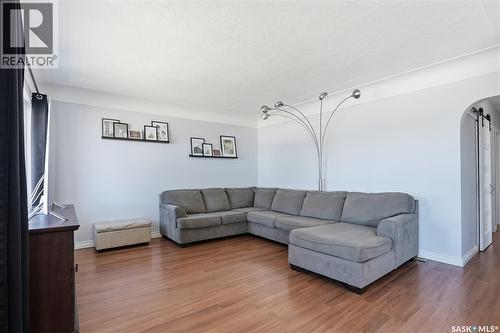910 P Avenue, Perdue, SK - Indoor Photo Showing Living Room