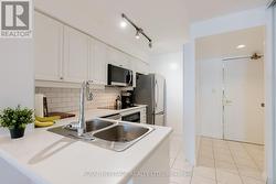 211 - 188 REDPATH AVENUE Toronto, ON M4P 3J2