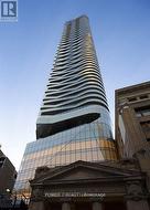 3514 - 197 YONGE STREET Toronto, ON M5B 1M4