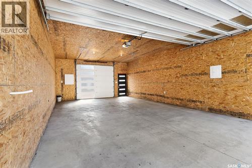 3260 Angus Street, Regina, SK - Indoor