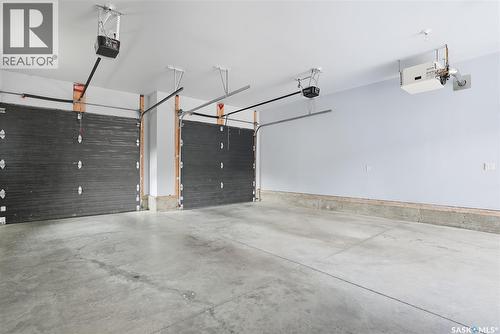323 Atton Crescent, Saskatoon, SK - Indoor Photo Showing Garage