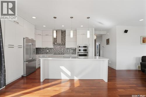 323 Atton Crescent, Saskatoon, SK - Indoor Photo Showing Kitchen With Upgraded Kitchen