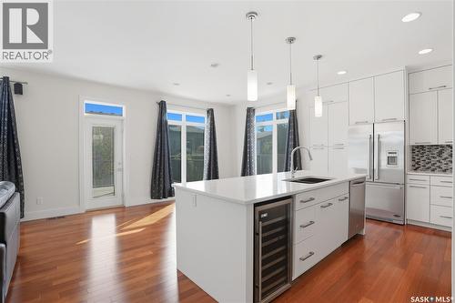 323 Atton Crescent, Saskatoon, SK - Indoor Photo Showing Kitchen With Upgraded Kitchen