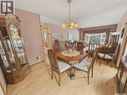 412 Curry Crescent, Swift Current, SK - Indoor Photo Showing Dining Room