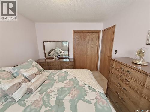 412 Curry Crescent, Swift Current, SK - Indoor Photo Showing Bedroom