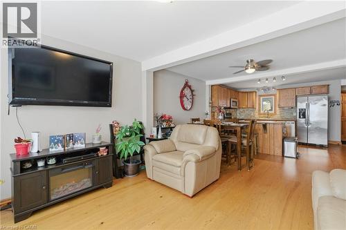 38 Cowans Crescent, Omemee, ON - Indoor Photo Showing Living Room