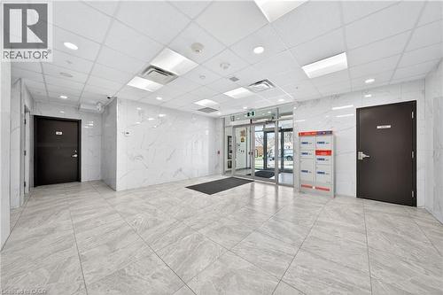 246 Lester Street Unit# Ph-03, Waterloo, ON - Indoor Photo Showing Other Room