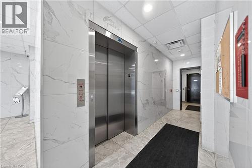 246 Lester Street Unit# Ph-03, Waterloo, ON - Indoor Photo Showing Bathroom