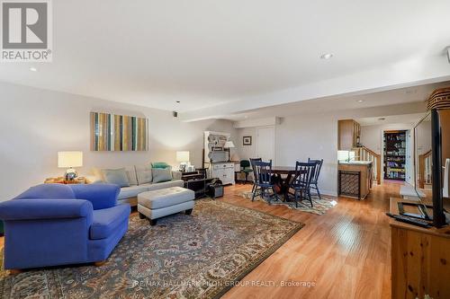 2380 Virginia Drive, Ottawa, ON - Indoor Photo Showing Living Room