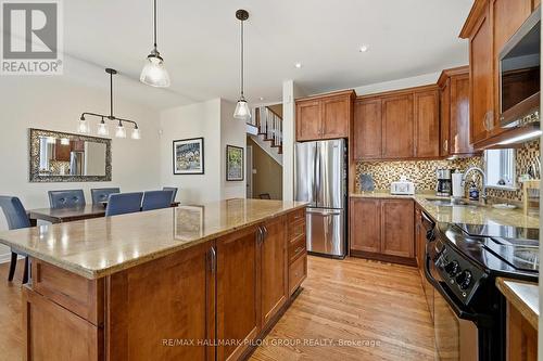 2380 Virginia Drive, Ottawa, ON - Indoor Photo Showing Kitchen With Stainless Steel Kitchen With Upgraded Kitchen