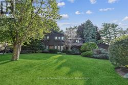 250 GATESTONE AVENUE Oakville (Fd Ford), ON L6J 5R9