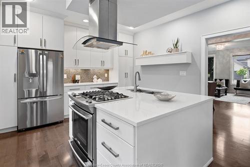 1335 Maple, Lasalle, ON - Indoor Photo Showing Kitchen With Upgraded Kitchen