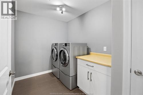 1335 Maple, Lasalle, ON - Indoor Photo Showing Laundry Room