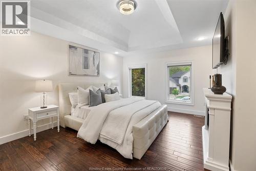 1335 Maple, Lasalle, ON - Indoor Photo Showing Bedroom