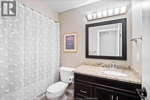 1265 Maple, Lasalle, ON - Indoor Photo Showing Bathroom