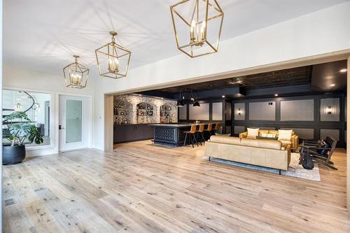 815 Fraser Rd, Winnipeg, MB 