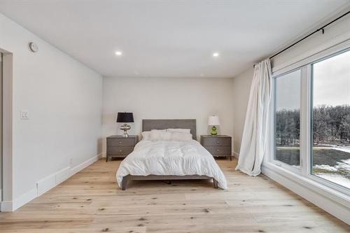 815 Fraser Rd, Winnipeg, MB 