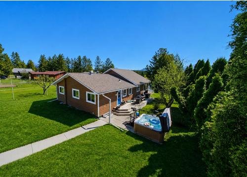 398 Currie Road, Baynes Lake, BC - Outdoor