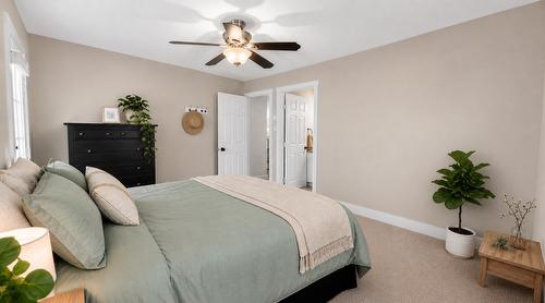 398 Currie Road, Baynes Lake, BC - Indoor Photo Showing Bedroom