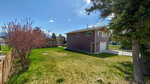 398 Currie Road, Baynes Lake, BC - Outdoor