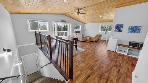 398 Currie Road, Baynes Lake, BC - Indoor Photo Showing Other Room