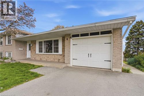 4 Clifton Downs Road, Hamilton, ON - Outdoor