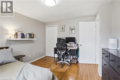 4 Clifton Downs Road, Hamilton, ON - Indoor